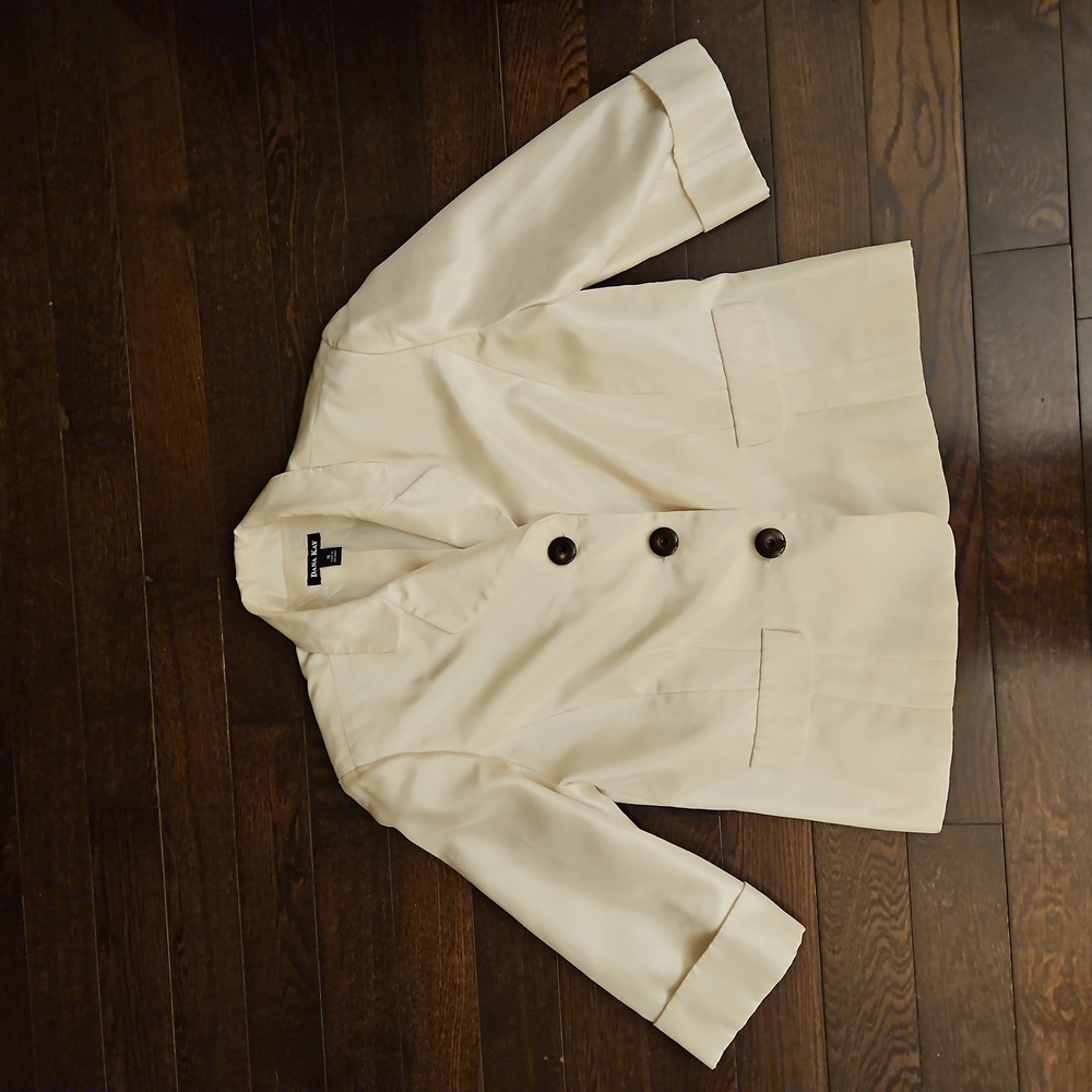 Women's Cream Jacket - Picture 2 of 4